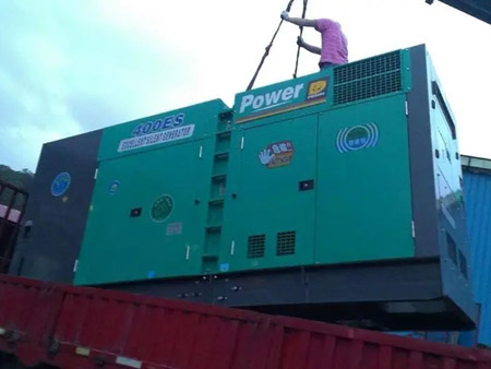 什运乡柴油发电机组转速不稳定时，如何对发动机进行维护？