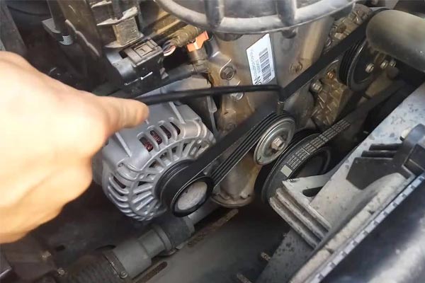 什运乡转速传感器的工作原理是什么？